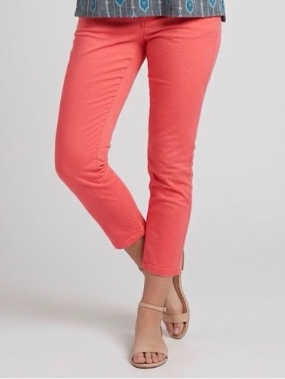 👖4/$20!👖Mossimo Bright Coral Jeans